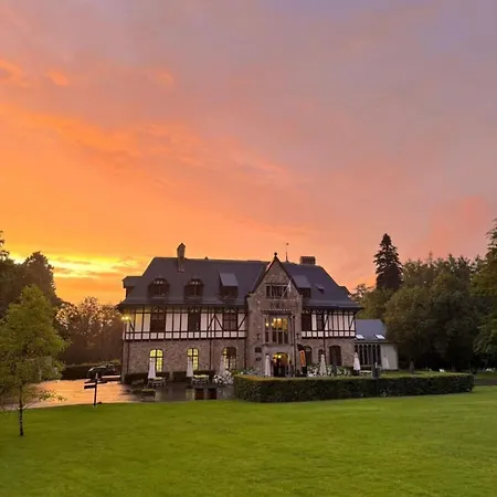 Chateau Du Haut-neubois - 7km From Gp Track Hotel 3*