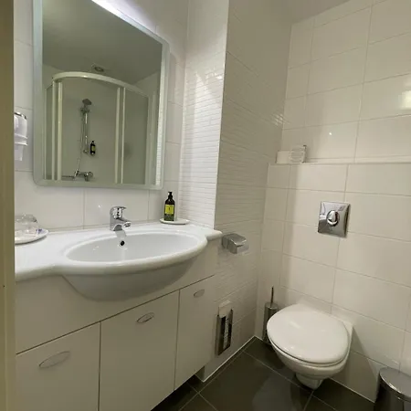 Hotel Chateau Du Haut-neubois - 7km From Gp Track Spa