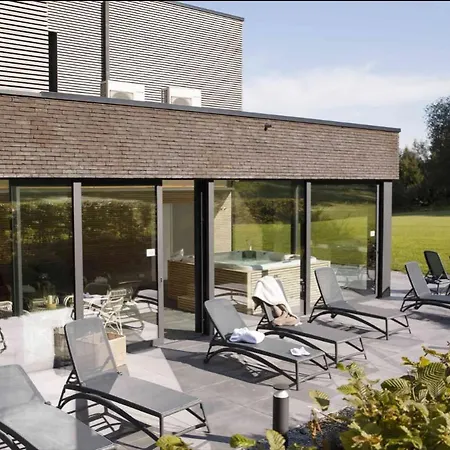Hotel Chateau Du Haut-neubois - 7km From Gp Track